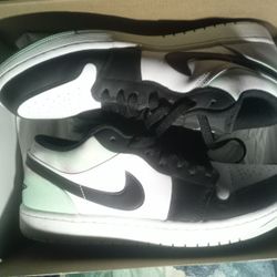 Jordan 13 Retro Squadron Blue & Jordan 1 Low SE/White/Mint-foambkack