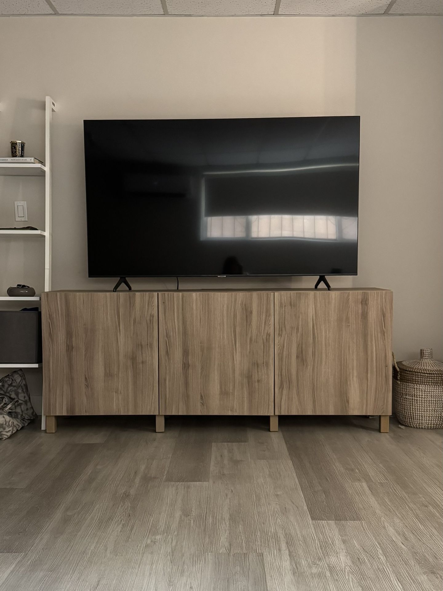 NEW Samsung 65" Smart 4K Crystal HDR UHD