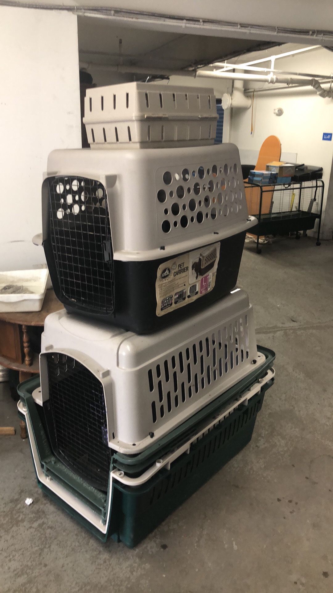 The price by size and condition dog cage