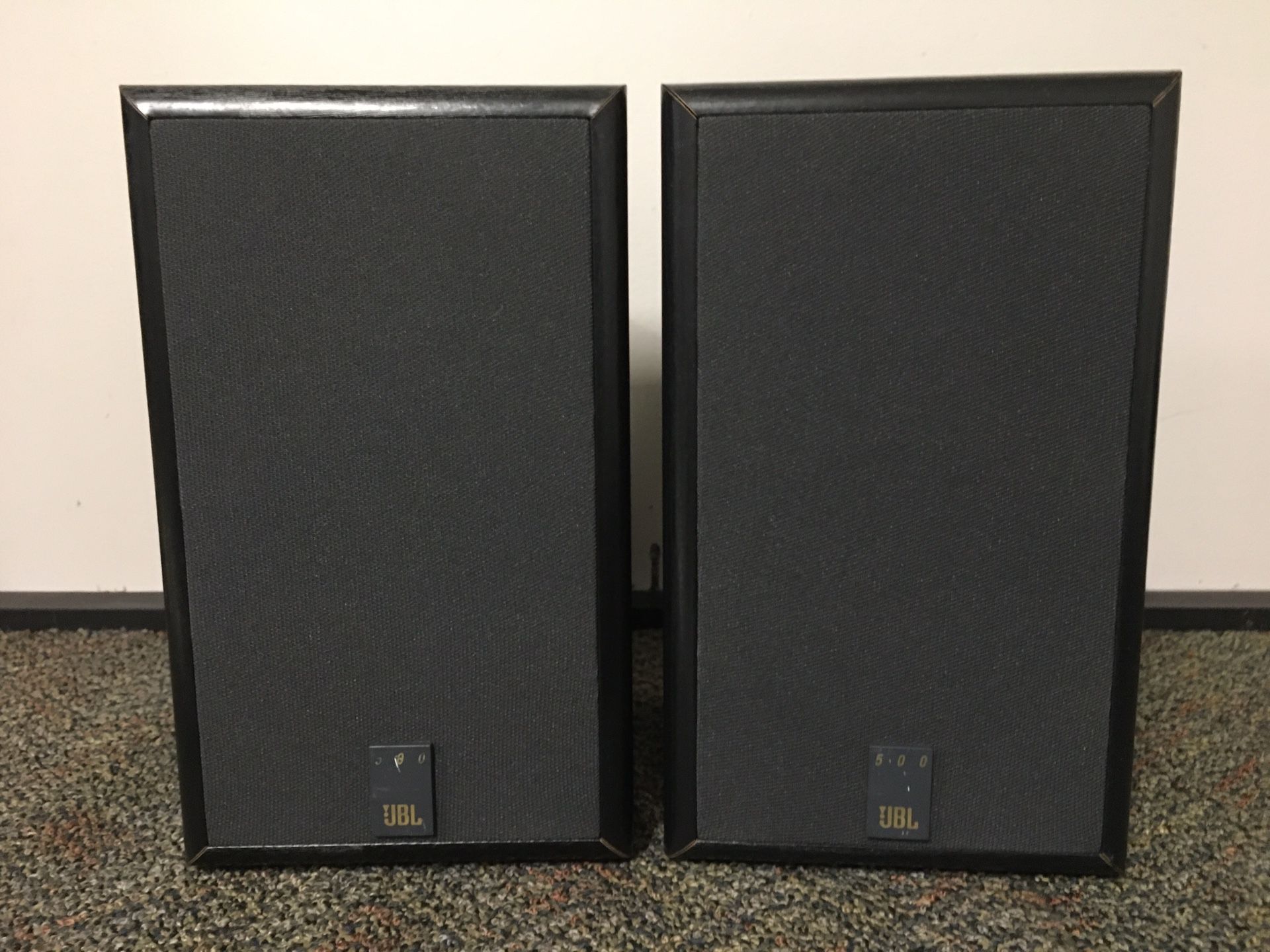 JBL 500 Speakers