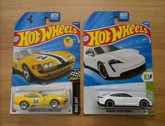 New Hot Wheels Ferrari + Porsche