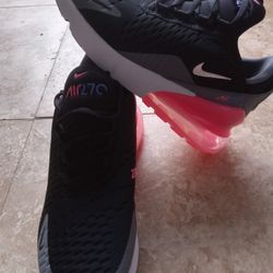 Nike 270
