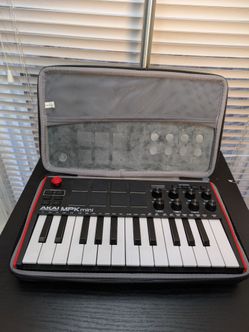 Akai MPK Mini MIDI Keyboard Controller with Case