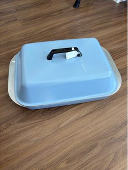 Kitchen fare roaster rare blue color