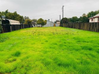 0.17 acre lot with utilities