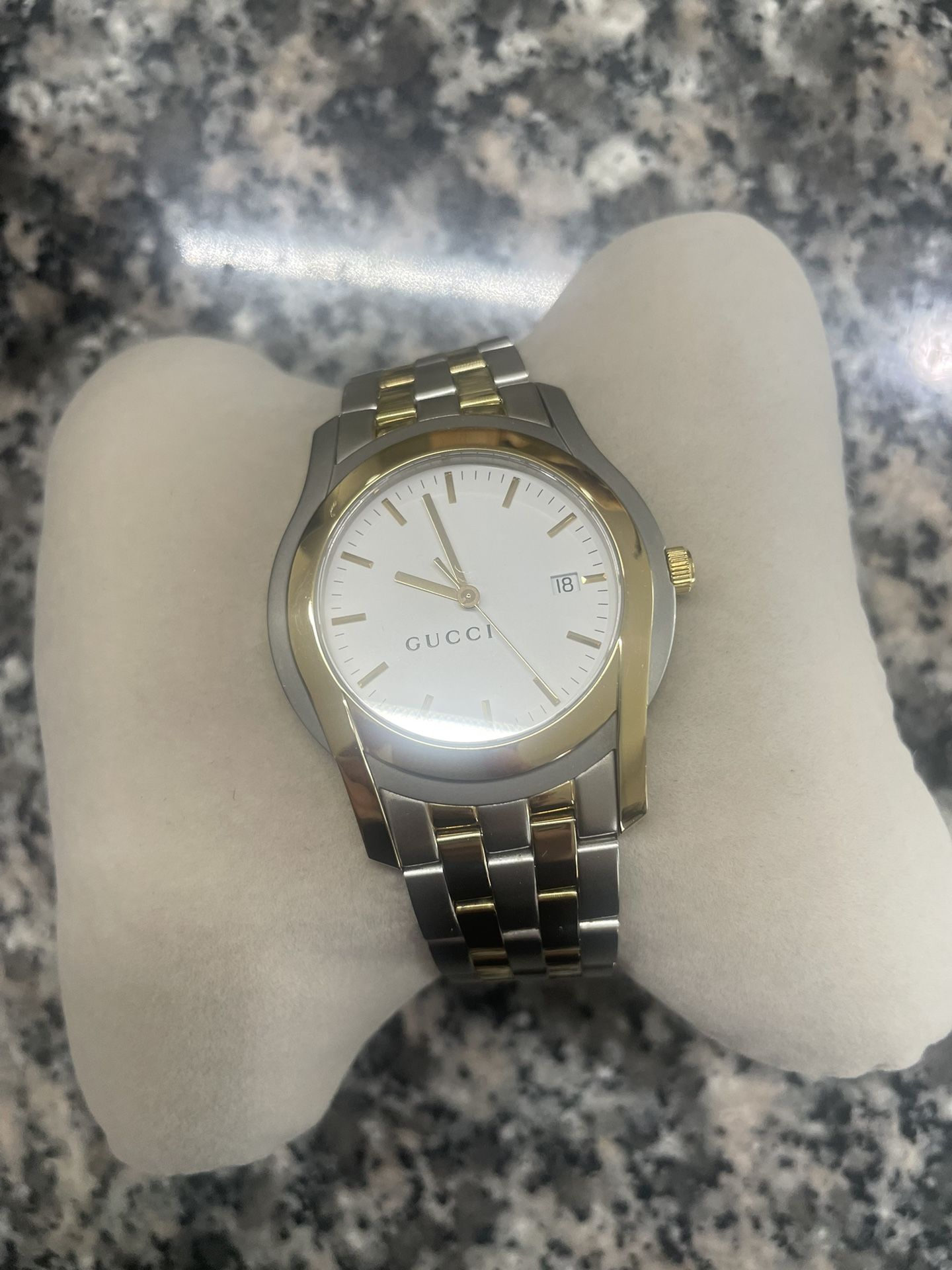 Gucci Women's Two-Tone Stainless Steel With Box No Scratch