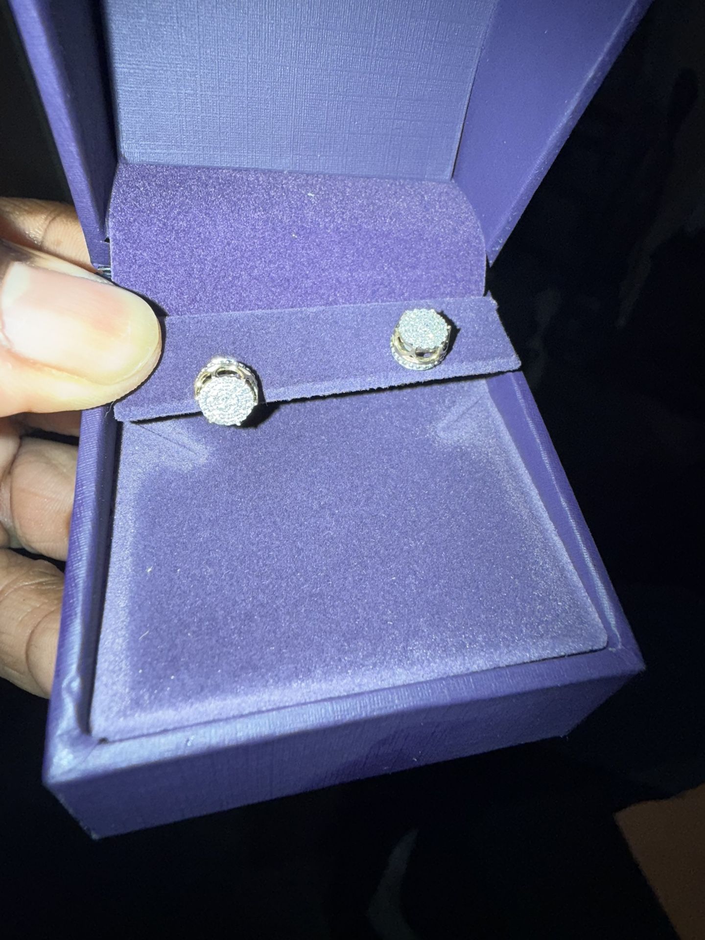 Multi-Diamond Frame Crown earrings