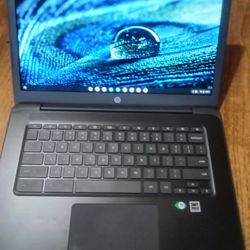 HP Chromebook Like New With Charger