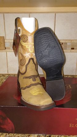 Botas nuevas y originales