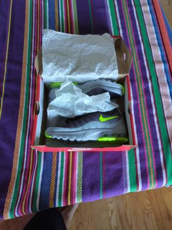 Nike Air Max Invigor GS 4y Grey Black Green Kids Shoe