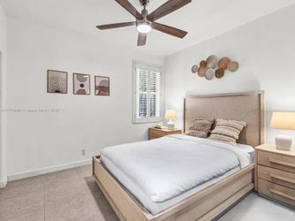Contemporary Coastal Living Queen Platform Bed