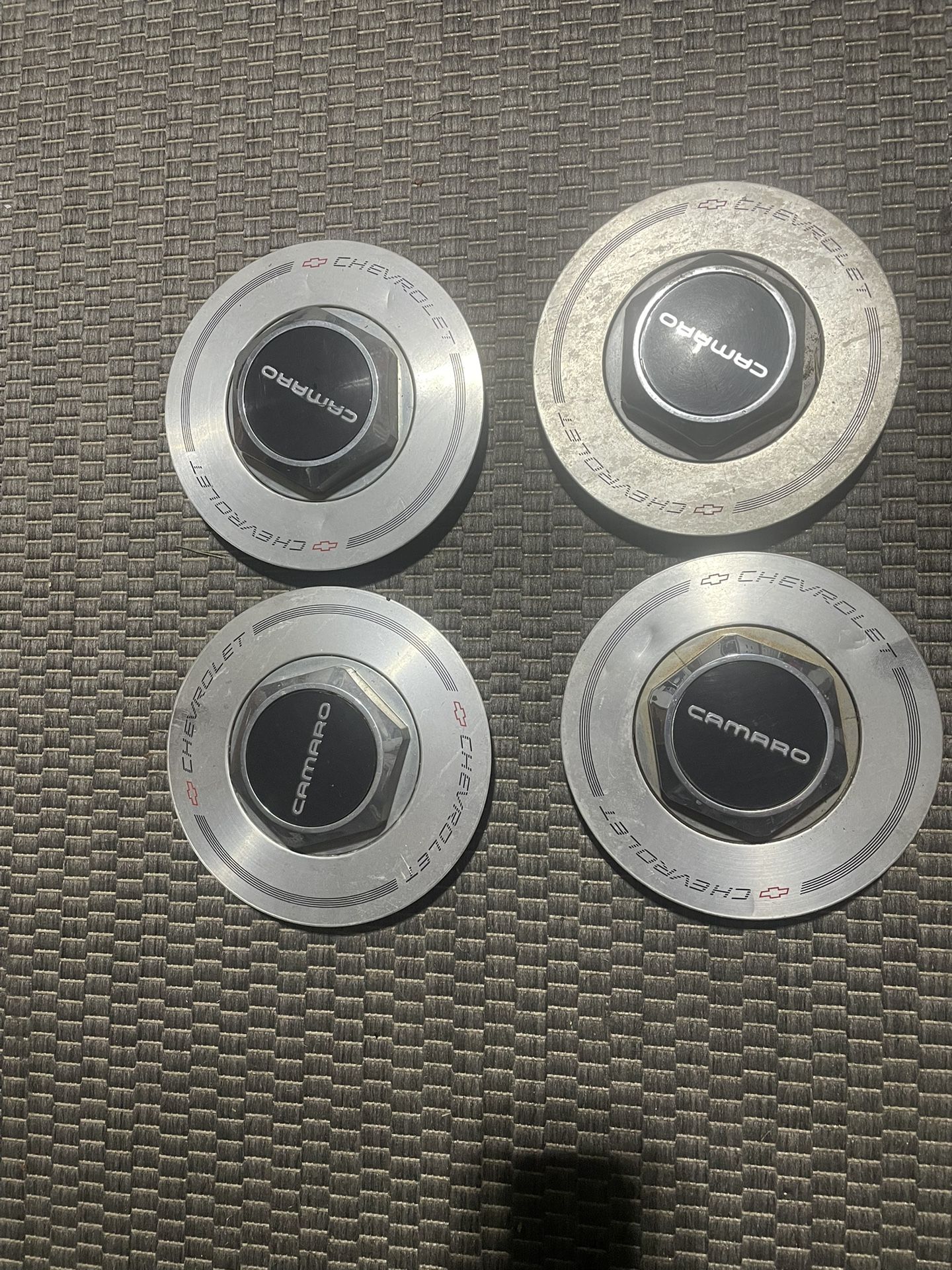 1990s Camaro center caps