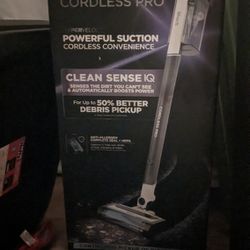 Shark Cordless vacuum 