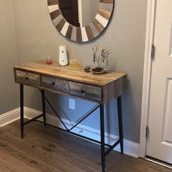 Mirror And Console