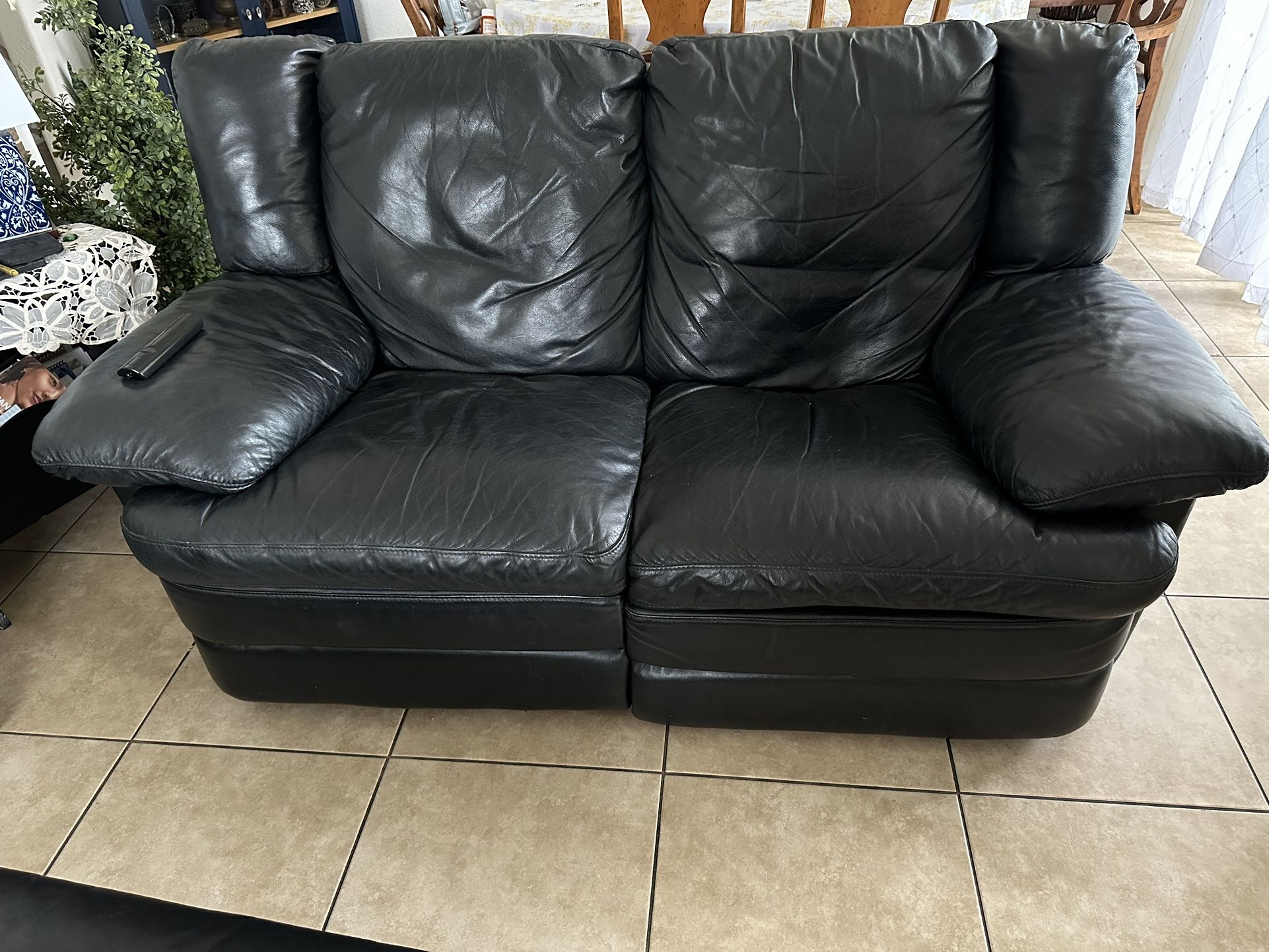 2 Seat Leater Couch