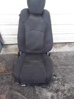 2016 Chevy Traverse Front Seat OEM.