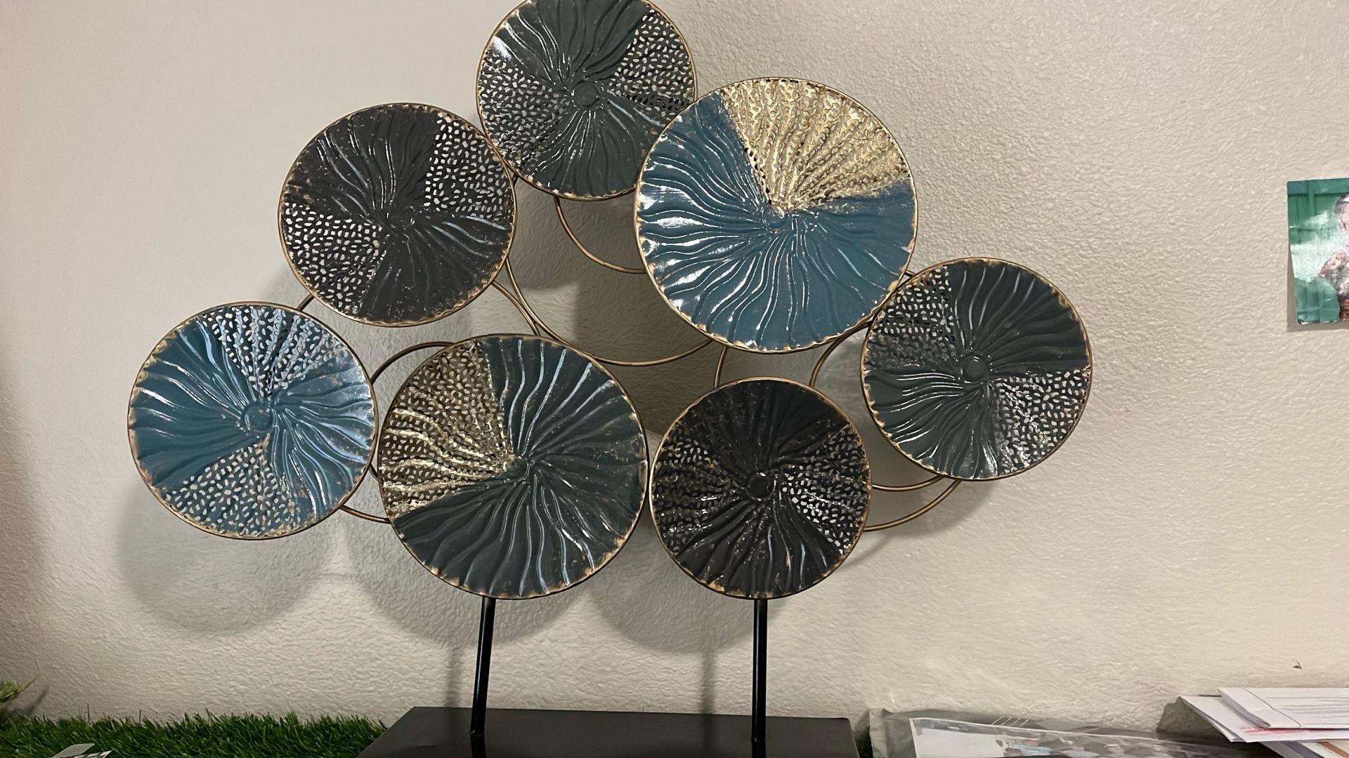 Metal Art Frame Decor