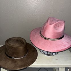 New Inventory !! Just In Time For The Rodeo !! Beautiful Gambler & Pinched Style Felt Hats
