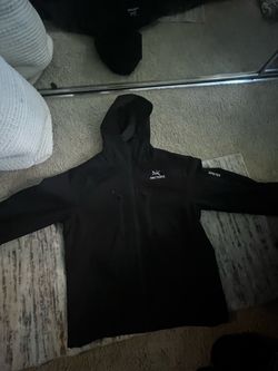 Arc'teryx Gore-Tex Black Hooded Jacket Size medium