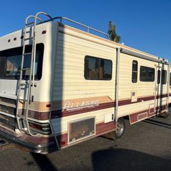 Motor home RV 32ft