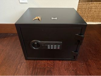 Stack-On Personal Safe