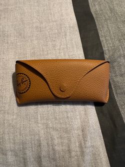 Ray-Ban sunglasses with Brown Leather Sunglasses Case