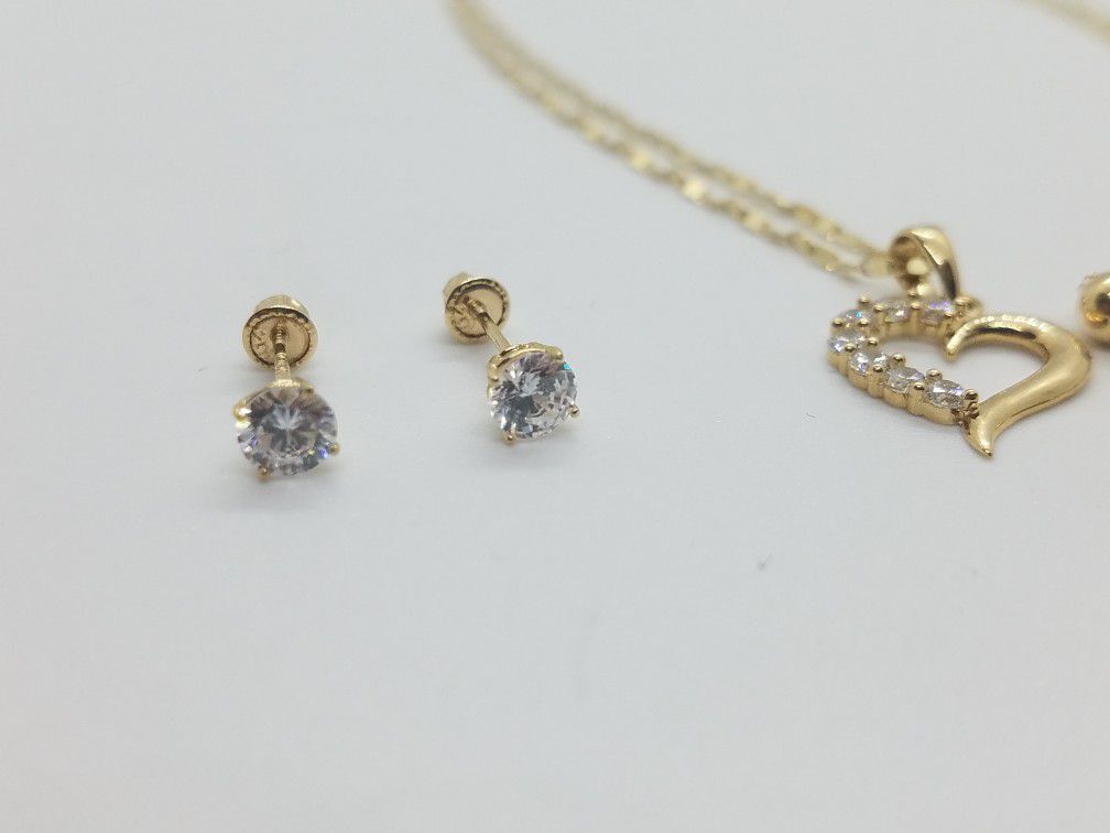 14k gold chain with earrings