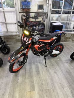 Qronge Spark X1 Electric Dirt Bike 50 Mph