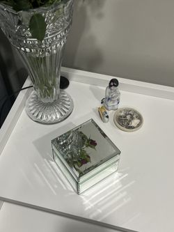 Mirrored Jewelry box