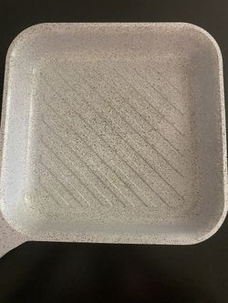 Pan Height10 Inch Width 10 Inch