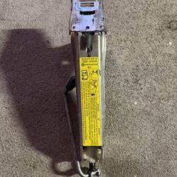 Audi/VW Jack Lifting Tool
