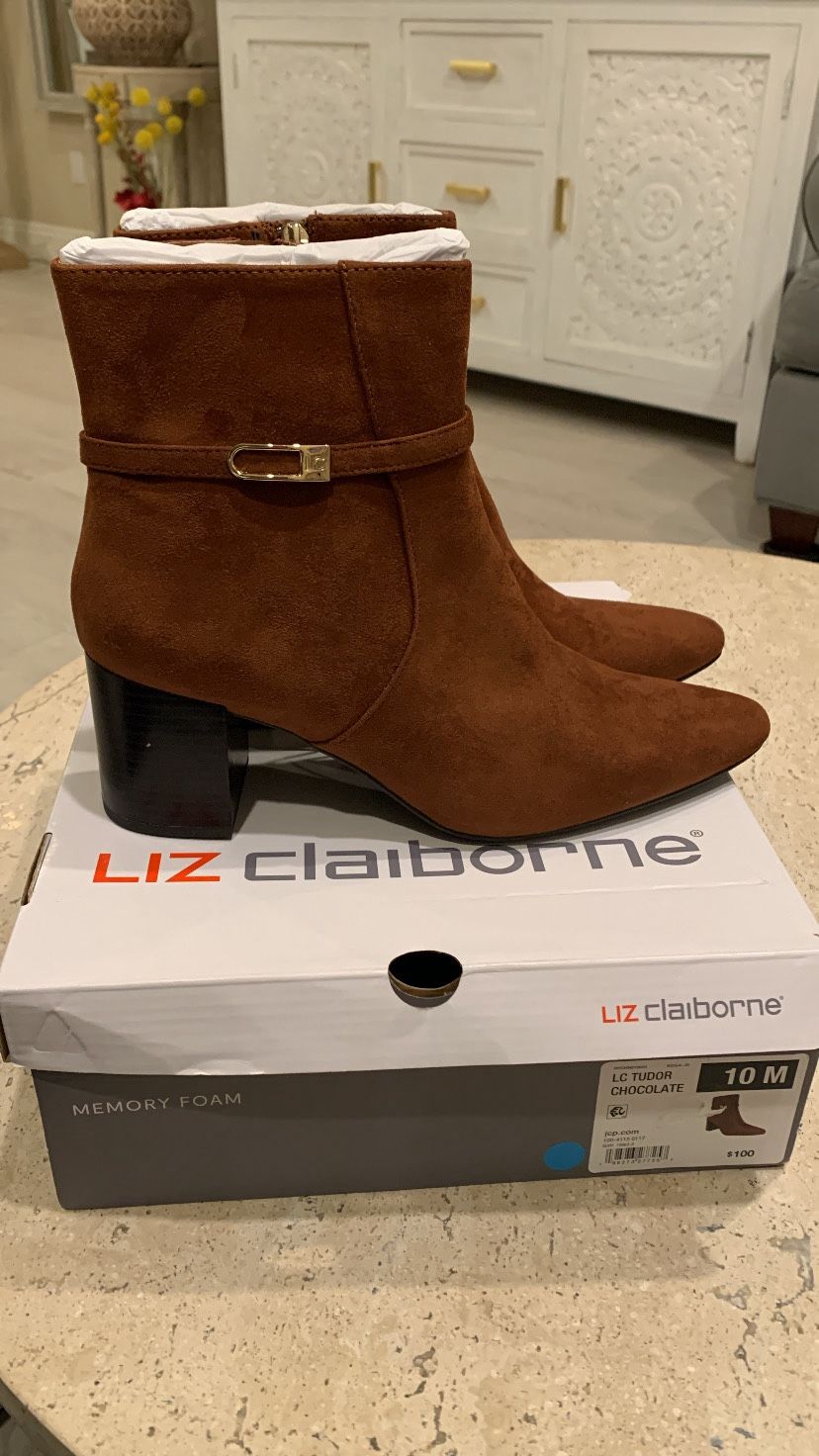 Women’s Size 10 Boots