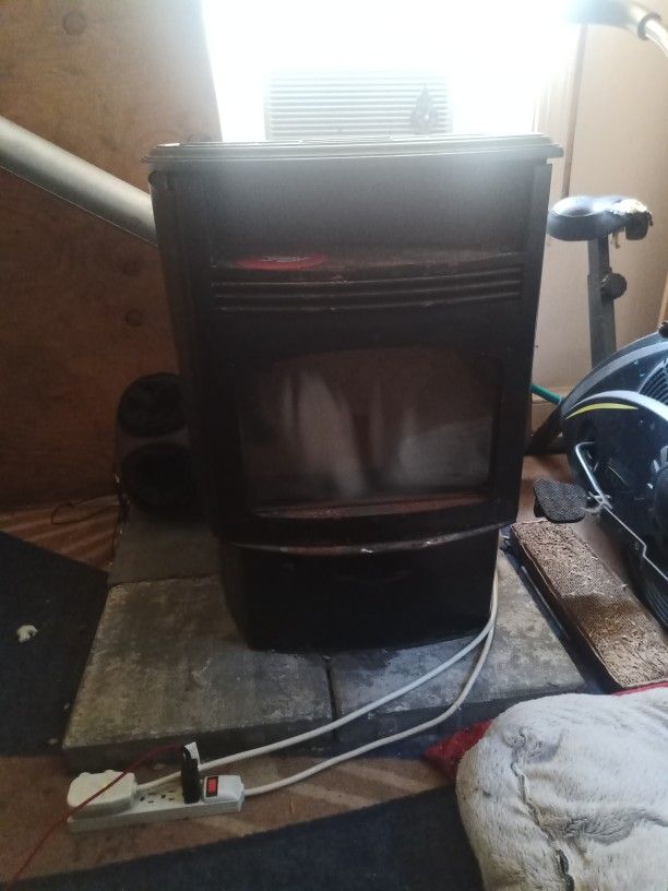 Pellet Stove 