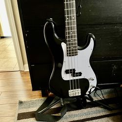 4 String Electric Bass Guitar 🎸 Austin Barely Used  And AMP Buy One Or both 