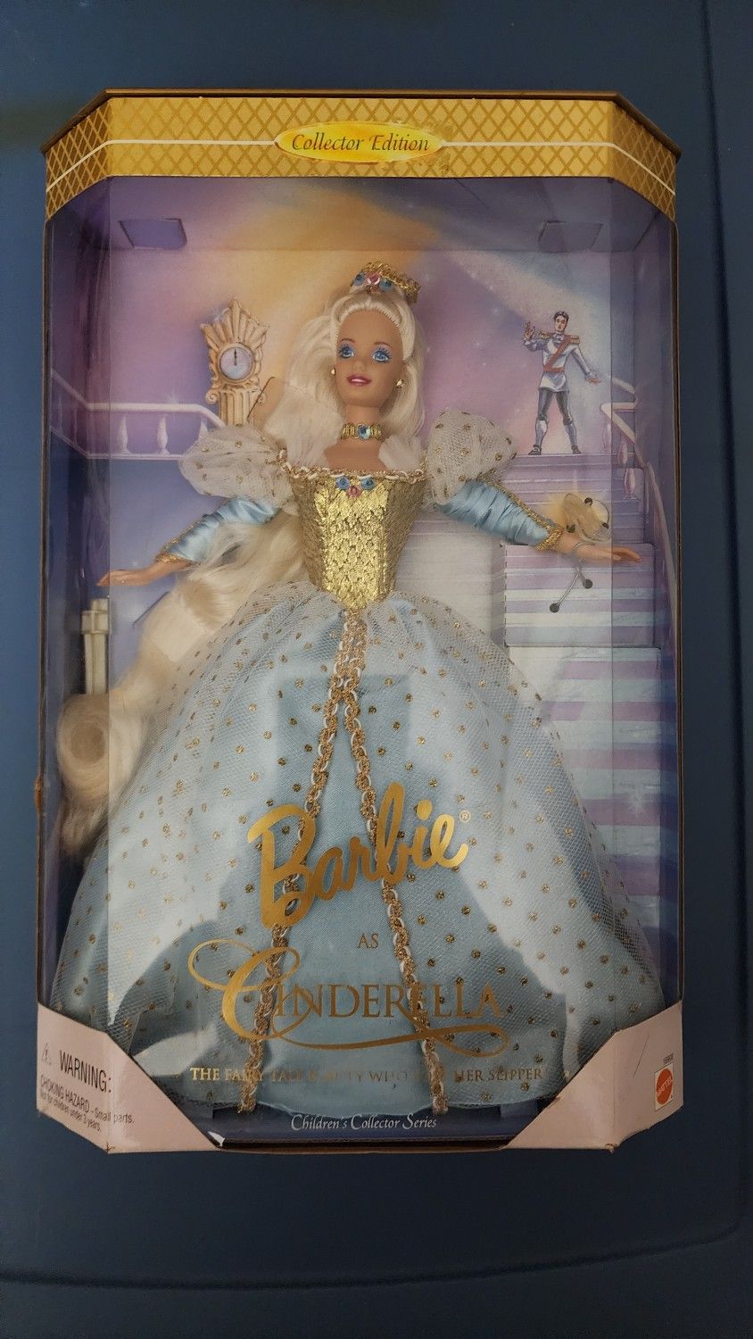 1996 CINDERELLA COLLECTOR EDITION MATTEL BARBIE DOLL 16900 BLONDE