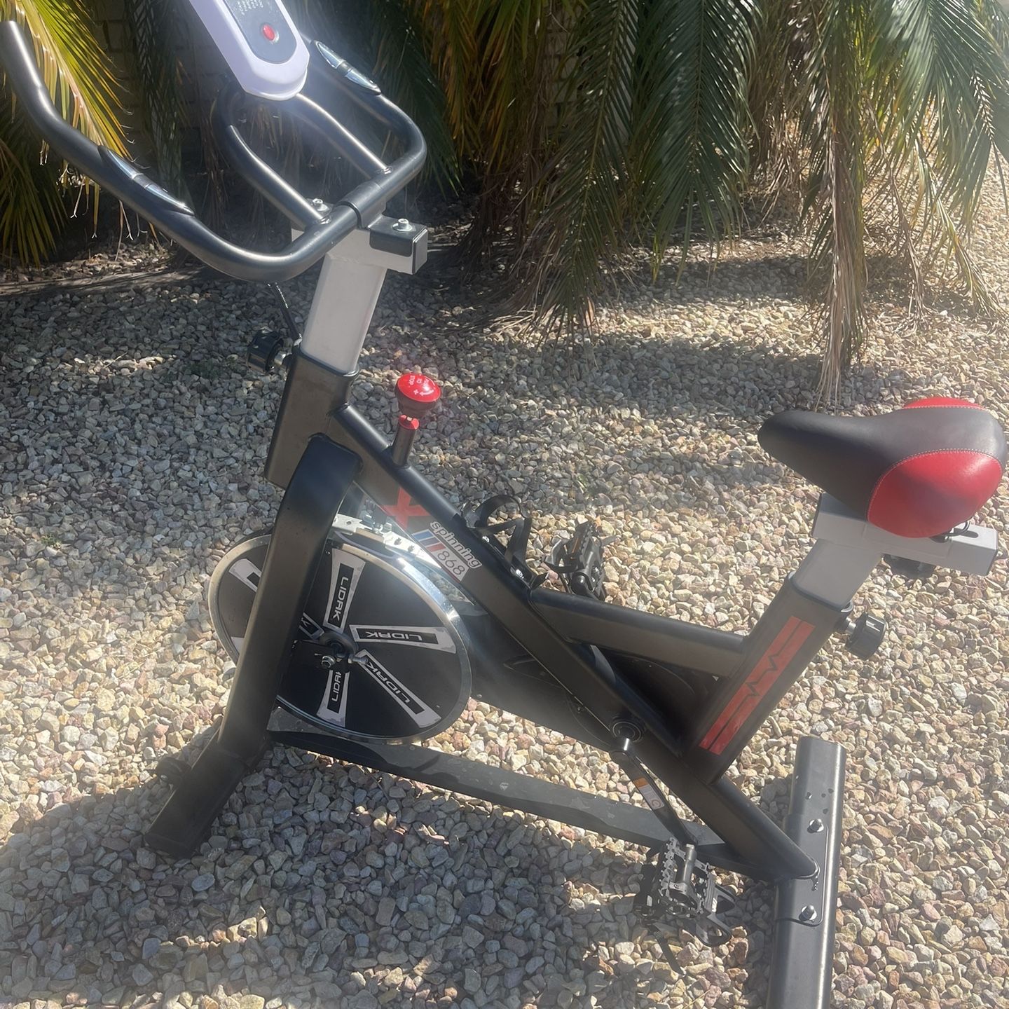 Exercise Bike Upright Home Office Indoor Weight Loss Pedal Fitness Bicycle Trainer Weight Lifting Workout Equipment Lidak Spinning 868 for Sale in Anaheim CA OfferUp