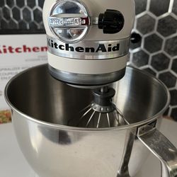 Kitchen Aid Mixer With Spiraling Accessory Free 