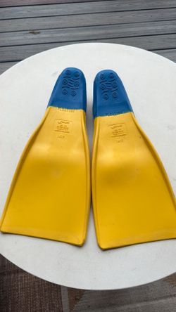 Kids FINIS Long Floating Swim Fins - Size US 1-3 (Euro 33-35)