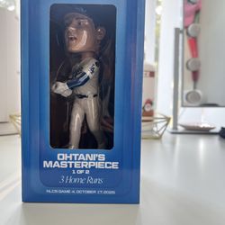 Ohtani bobble head