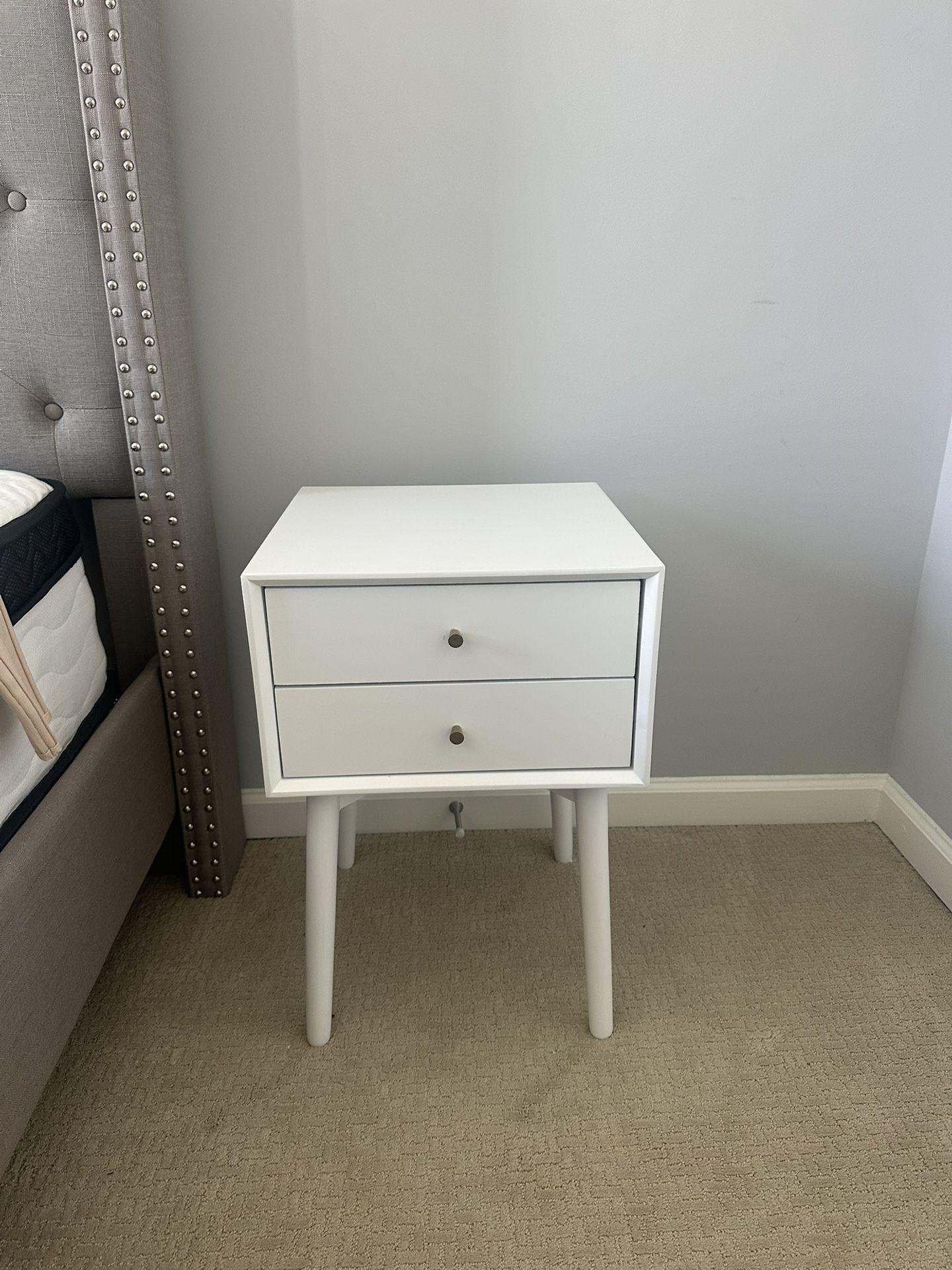 2 Drawer Nightstand