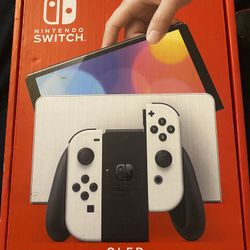 Nintendo Switch OLED With Mario kart 8