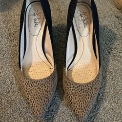 Life Stride Heels 