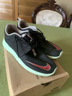 Nike Roshe Run Yeezy size 8