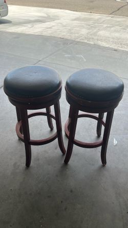 Barstool