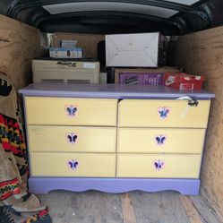 Girls Dresser 