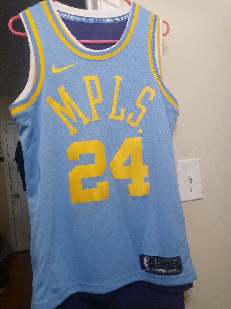 Los Angeles Lakers 24 Kobe Bryant Signature 3d Jersey Fleece Bomber Jacket  – Teepital – Everyday New Aesthetic Designs