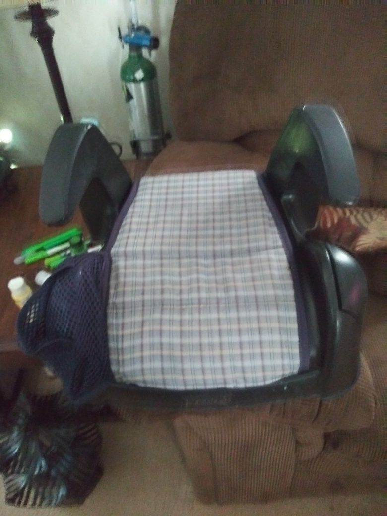 Booster seat