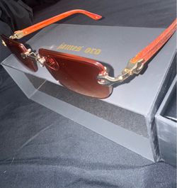 Brown tint glasses