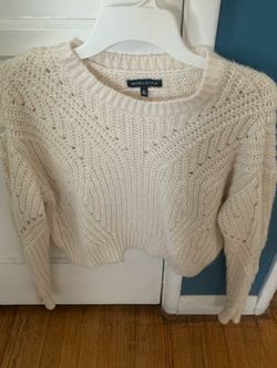 Kendal & Kyle sweater shirt