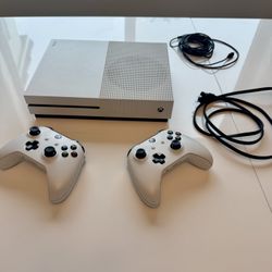 Xbox One S with 2 controllers
